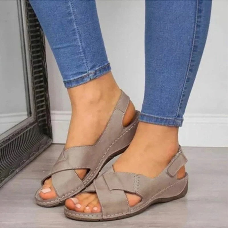 Vintage Women's Sandal Sleeve Low Heel