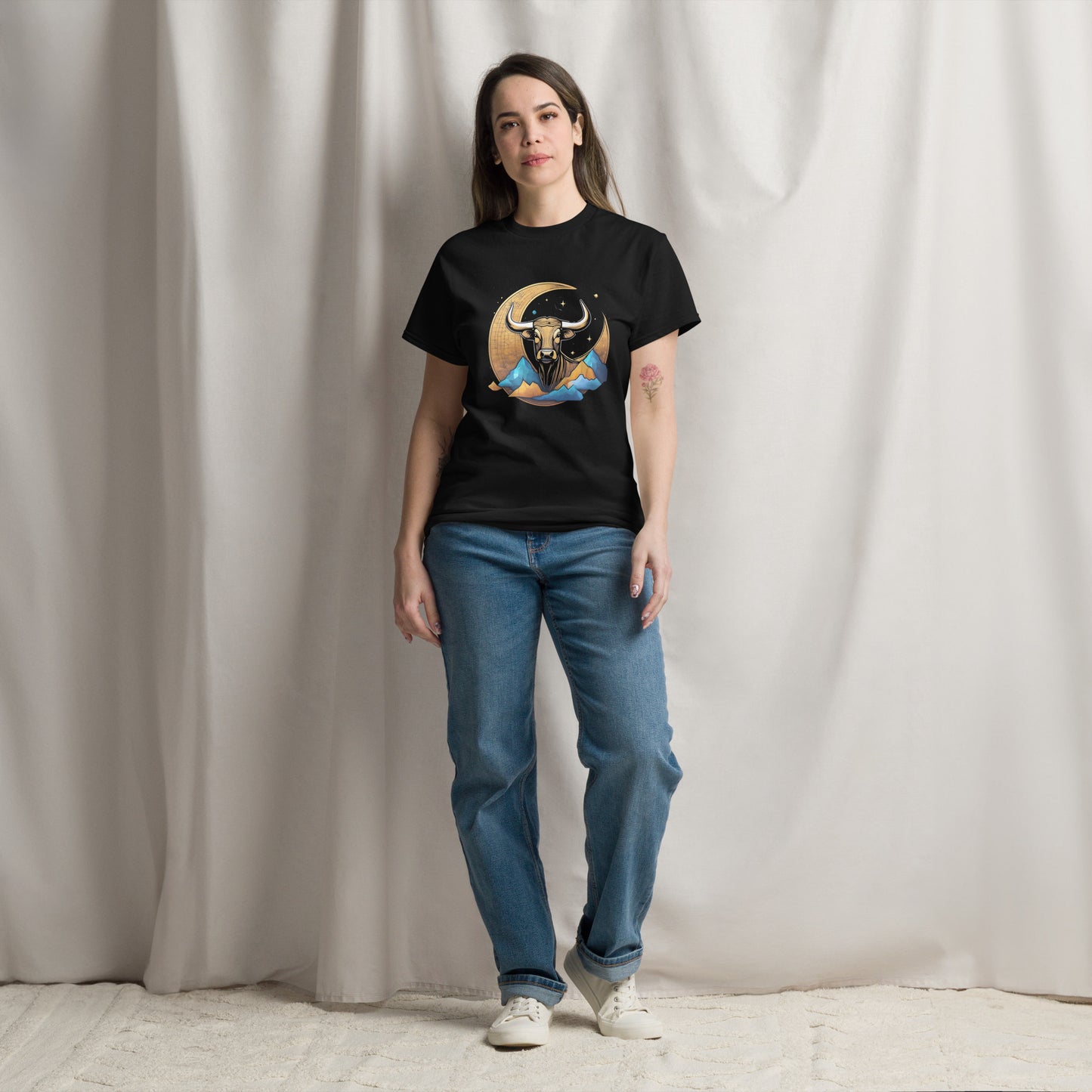 Unisex classic tee - Crypto Bulls / Moon time / AI shirt