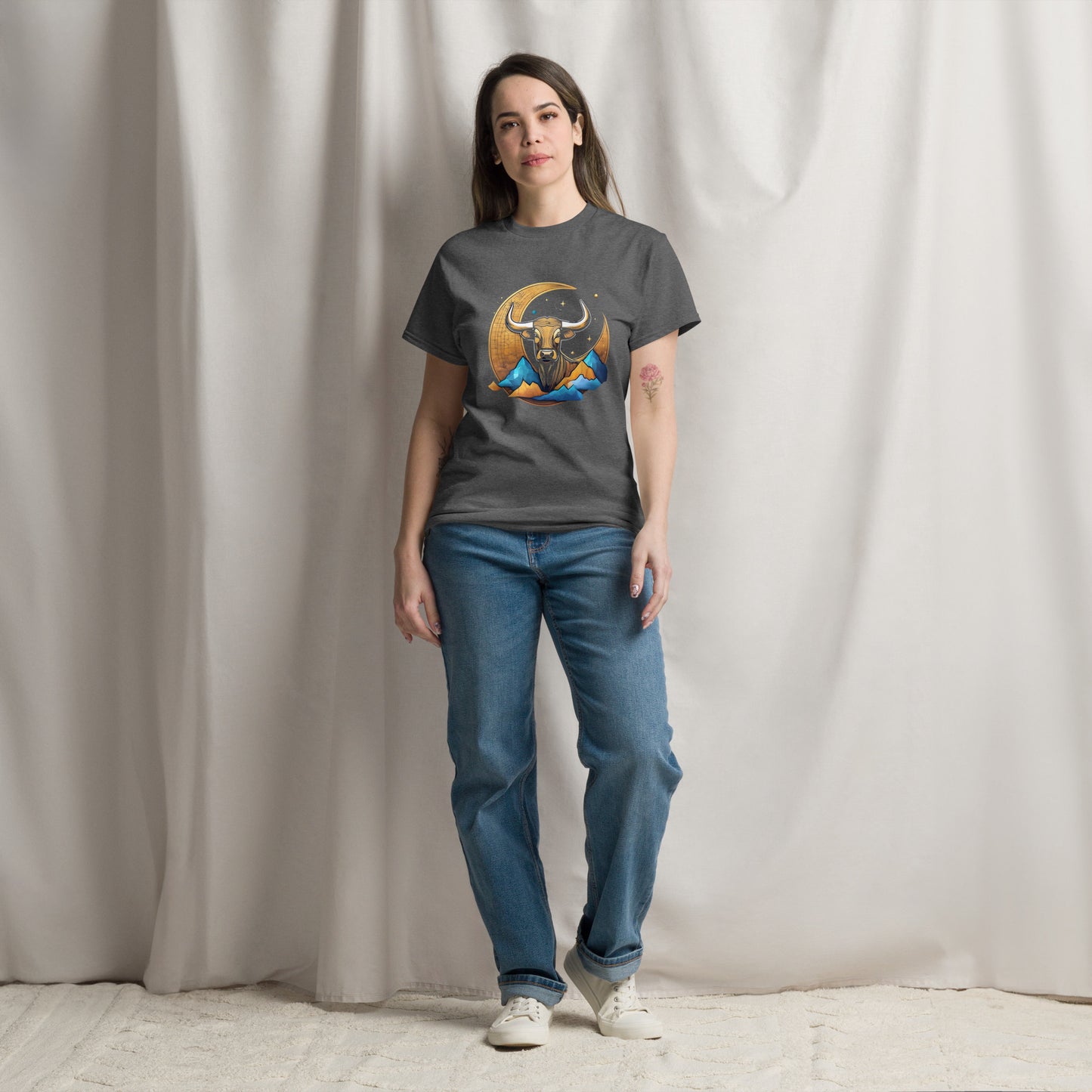 Unisex classic tee - Crypto Bulls / Moon time / AI shirt