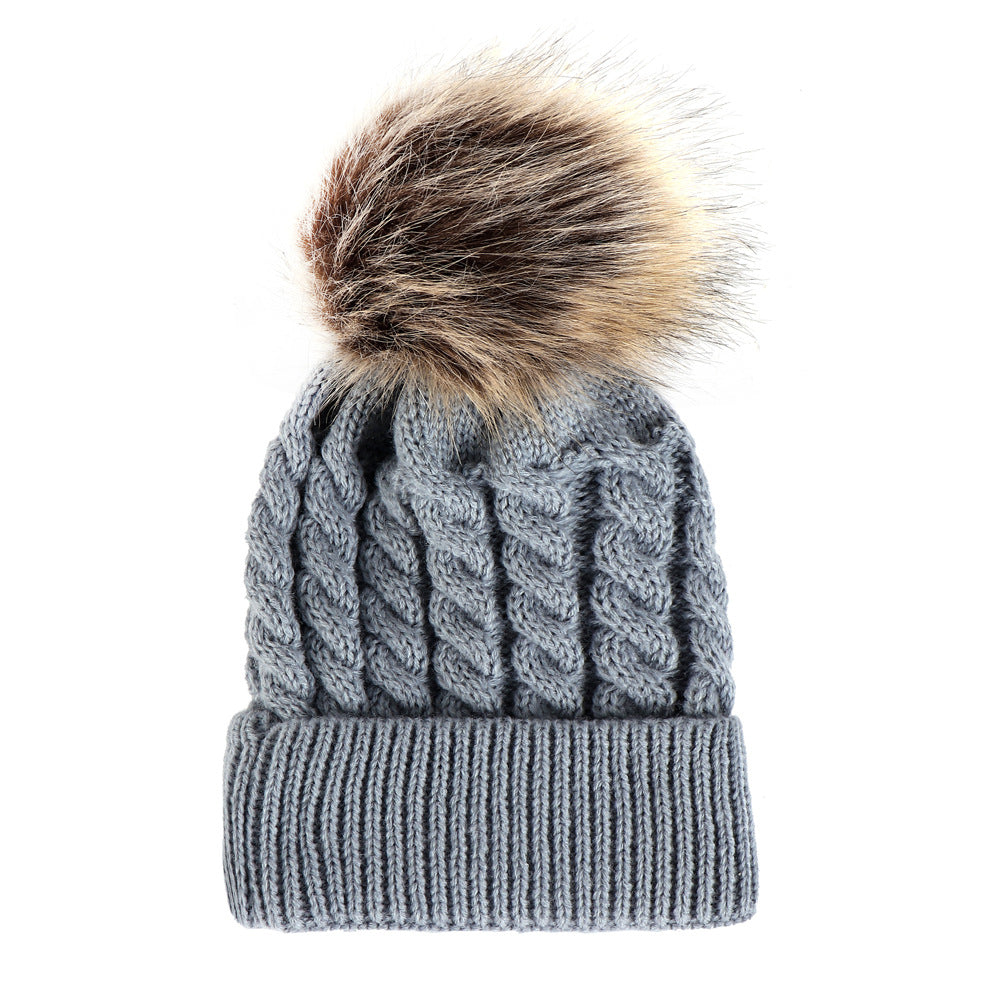 Autumn and winter ball twist knit hat Warm