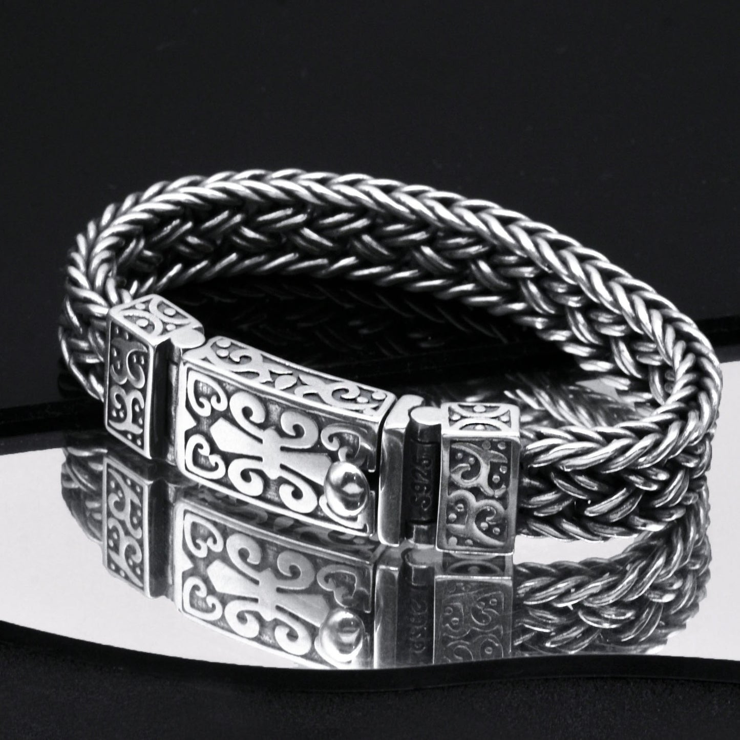 fashion bracelet